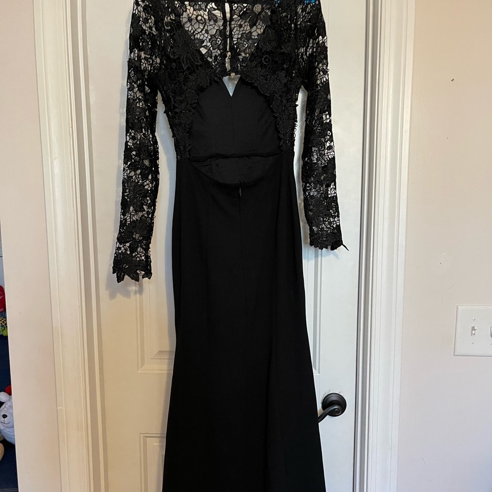 Elegant black prom dress.
